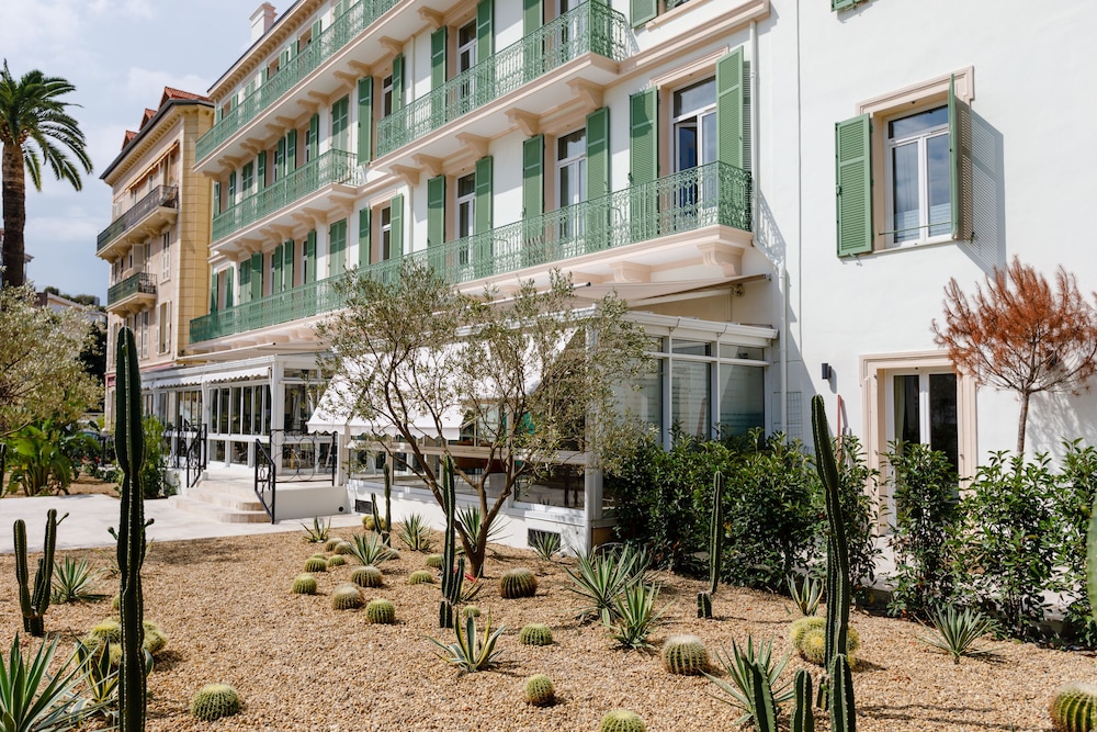 Hotel Verlaine Cannes 36/44