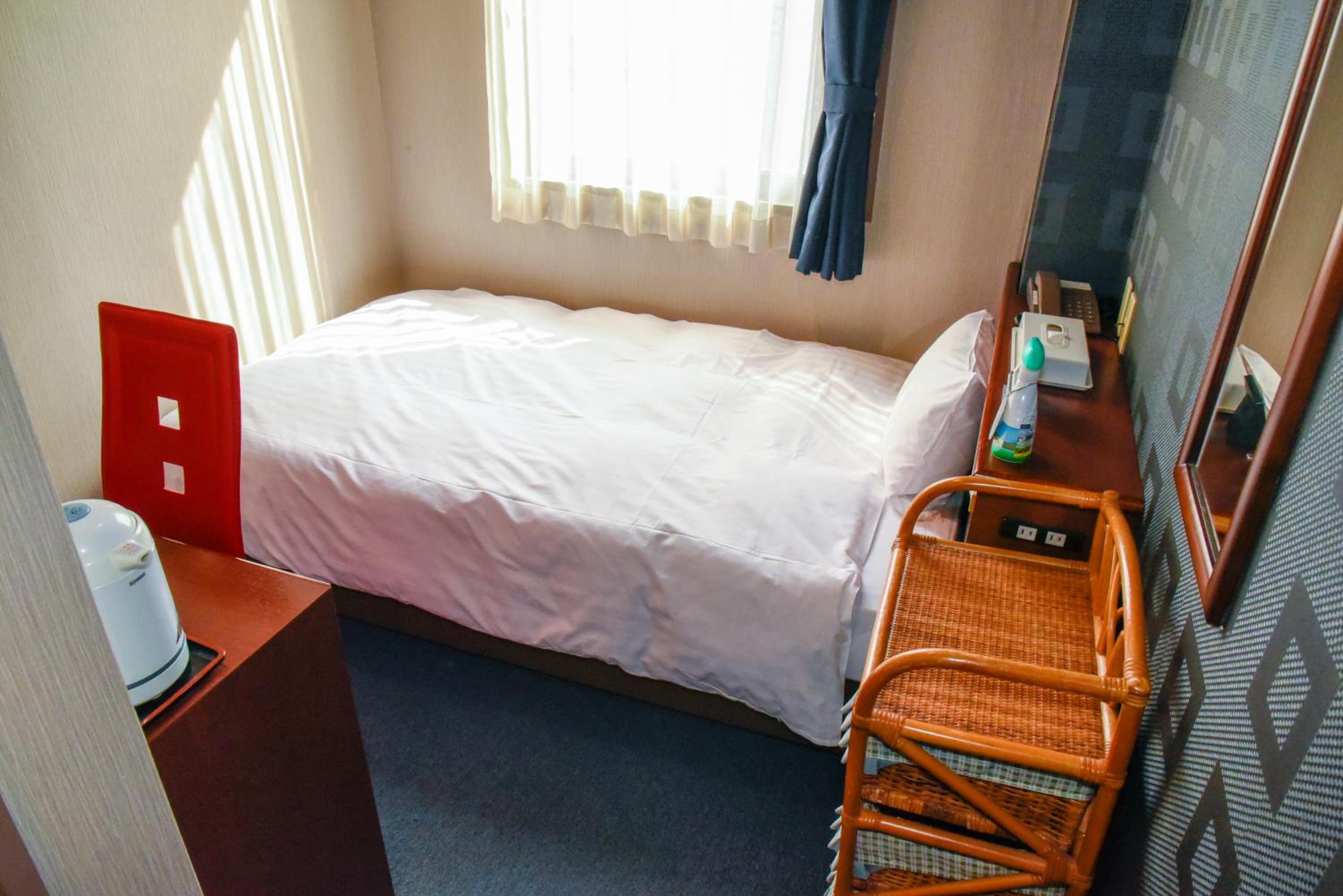 Room, Single