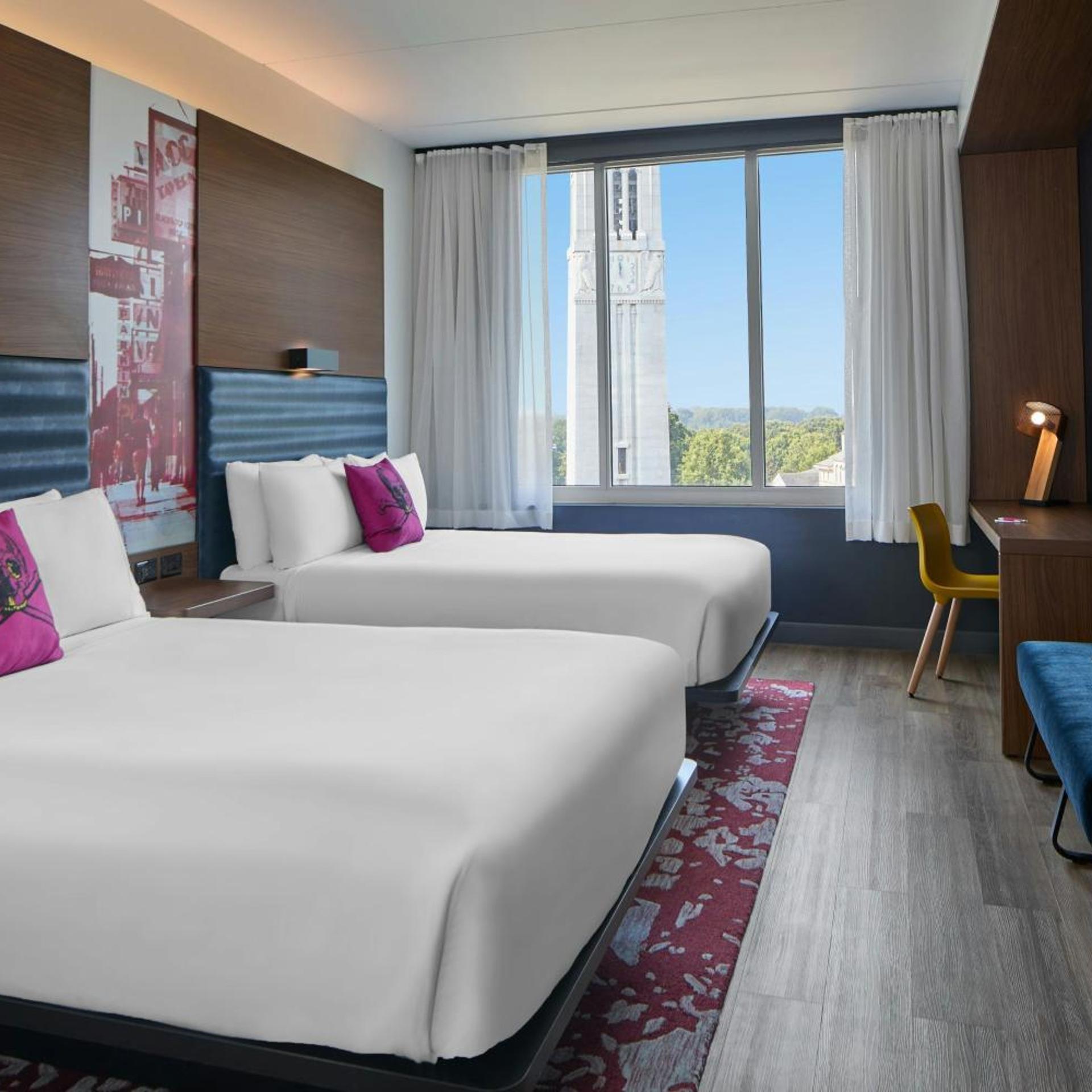 Savvy, Guest Room, 2 Queen Beds