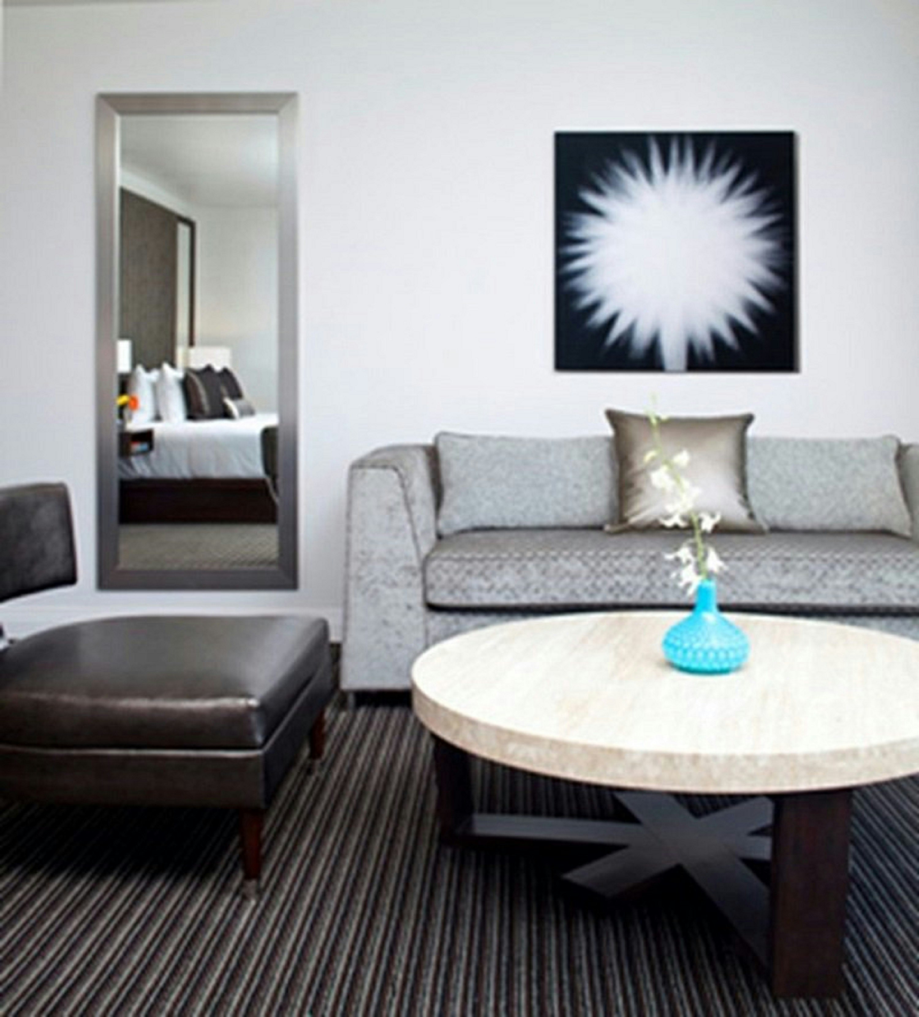 Graduate by Hilton Dallas 32/50