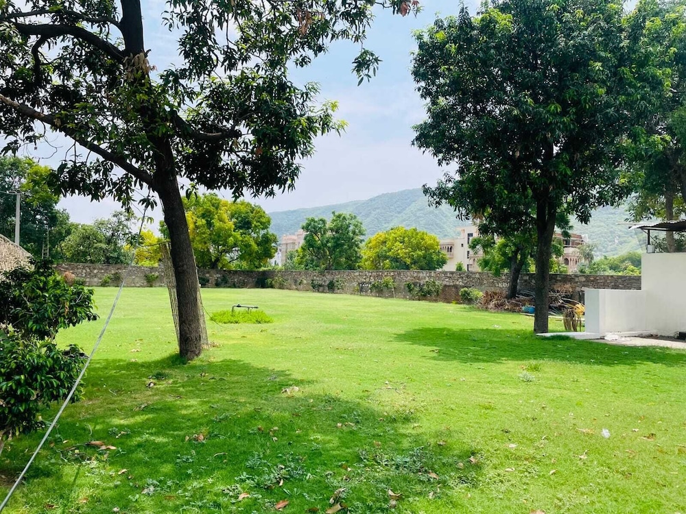 Sajjan Bagh 40/48