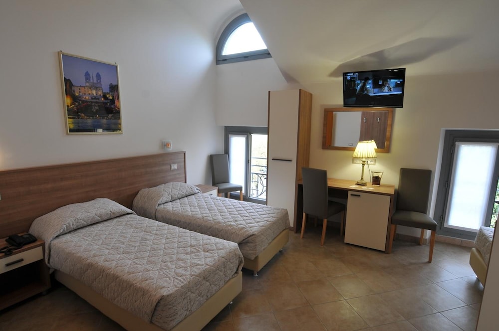 Hotel Montecarlo 21/53
