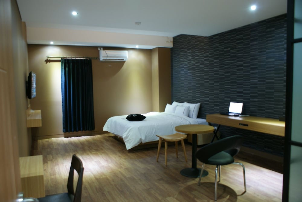 Central Plaza Hotel 21/50