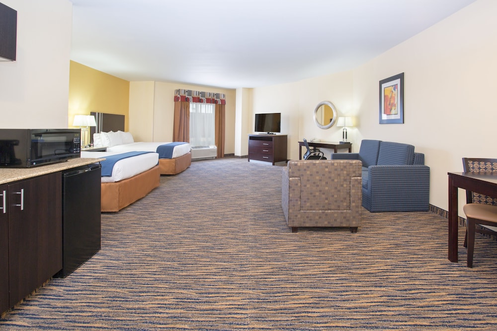 Holiday Inn Express Hotel And Suites Denver North Thornton 53/69