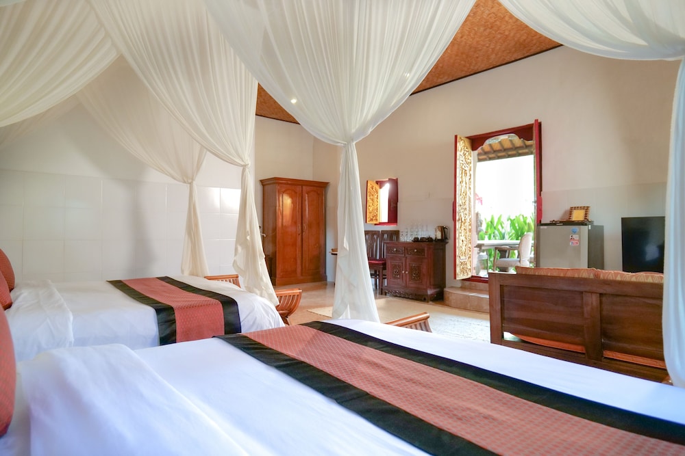 ROOM, 2 QUEEN BEDS, POOL SIDE