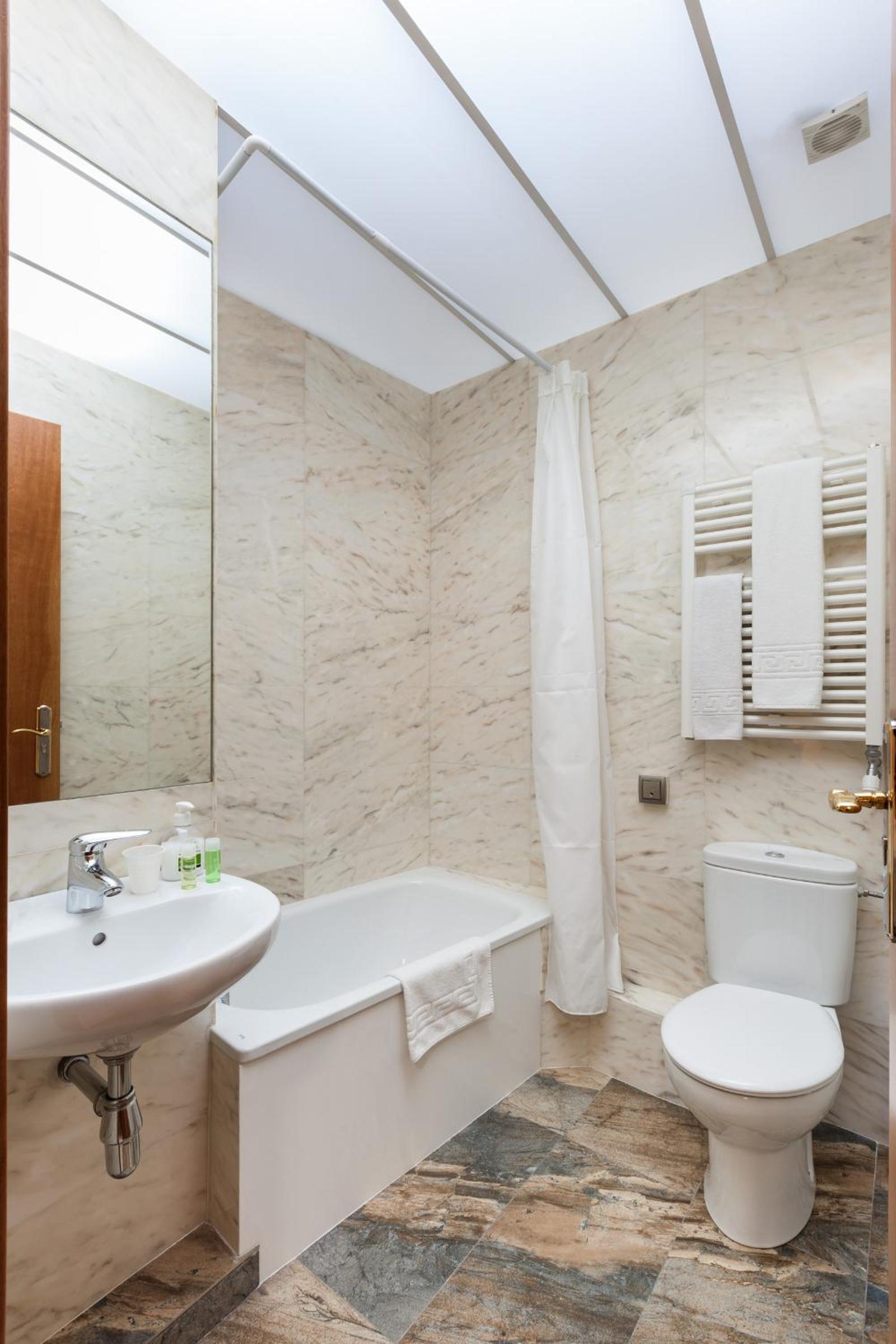 غرفة مفردة، Alba Hotel 8/14