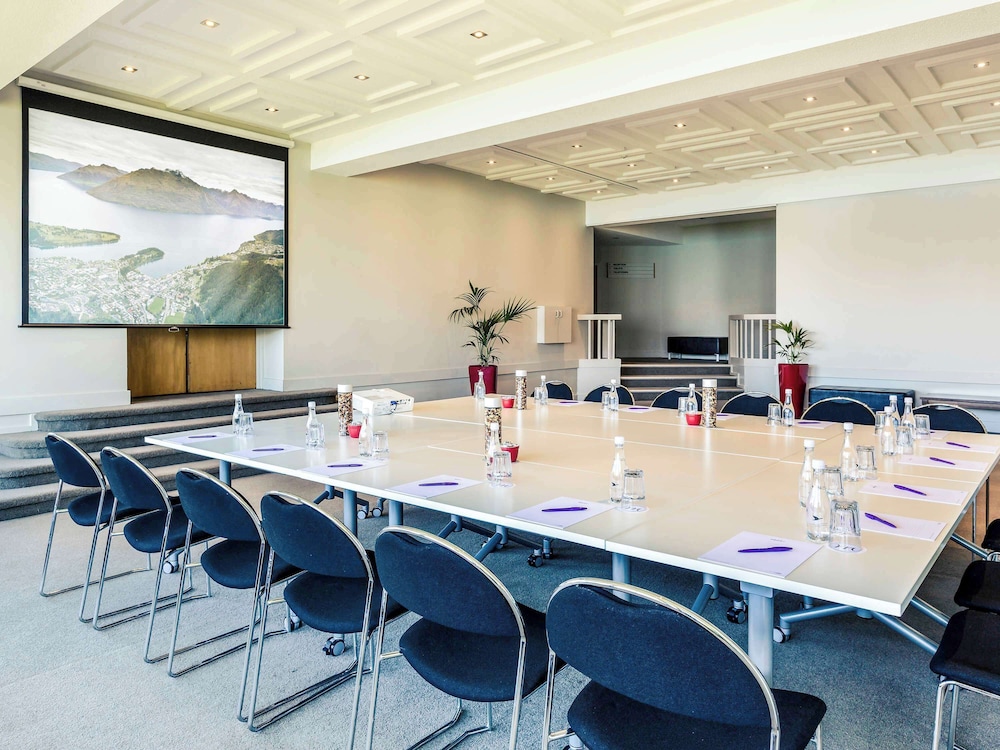 Movenpick Queenstown 35/45