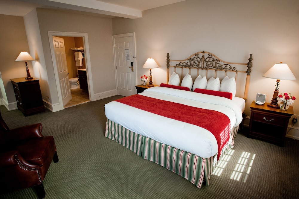 Normandy Farm Hotel and Conference Center 13/45