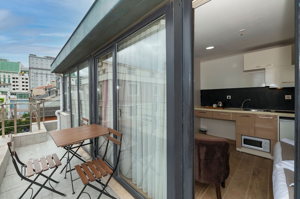 Taksim Peri Suite 39/50