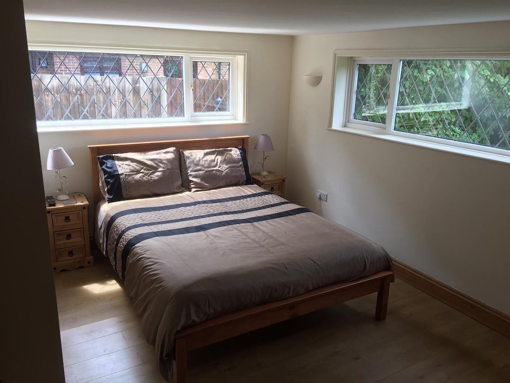 Whitehouse Guest House 13/50