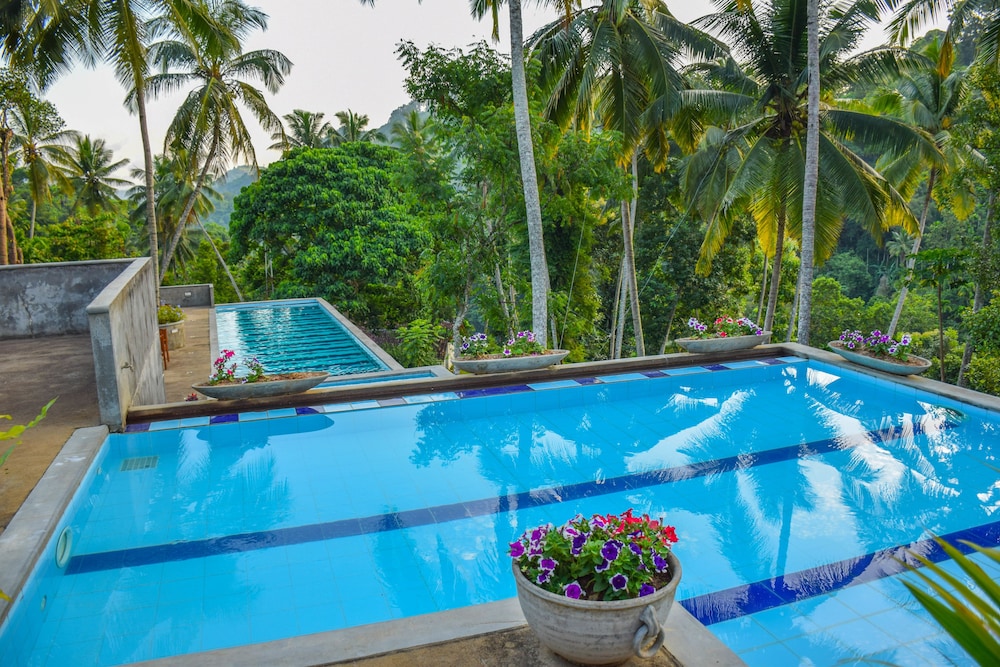 Athulya Villas 33/36