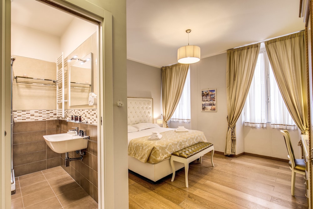 Gravina Suite Frattina 52/53
