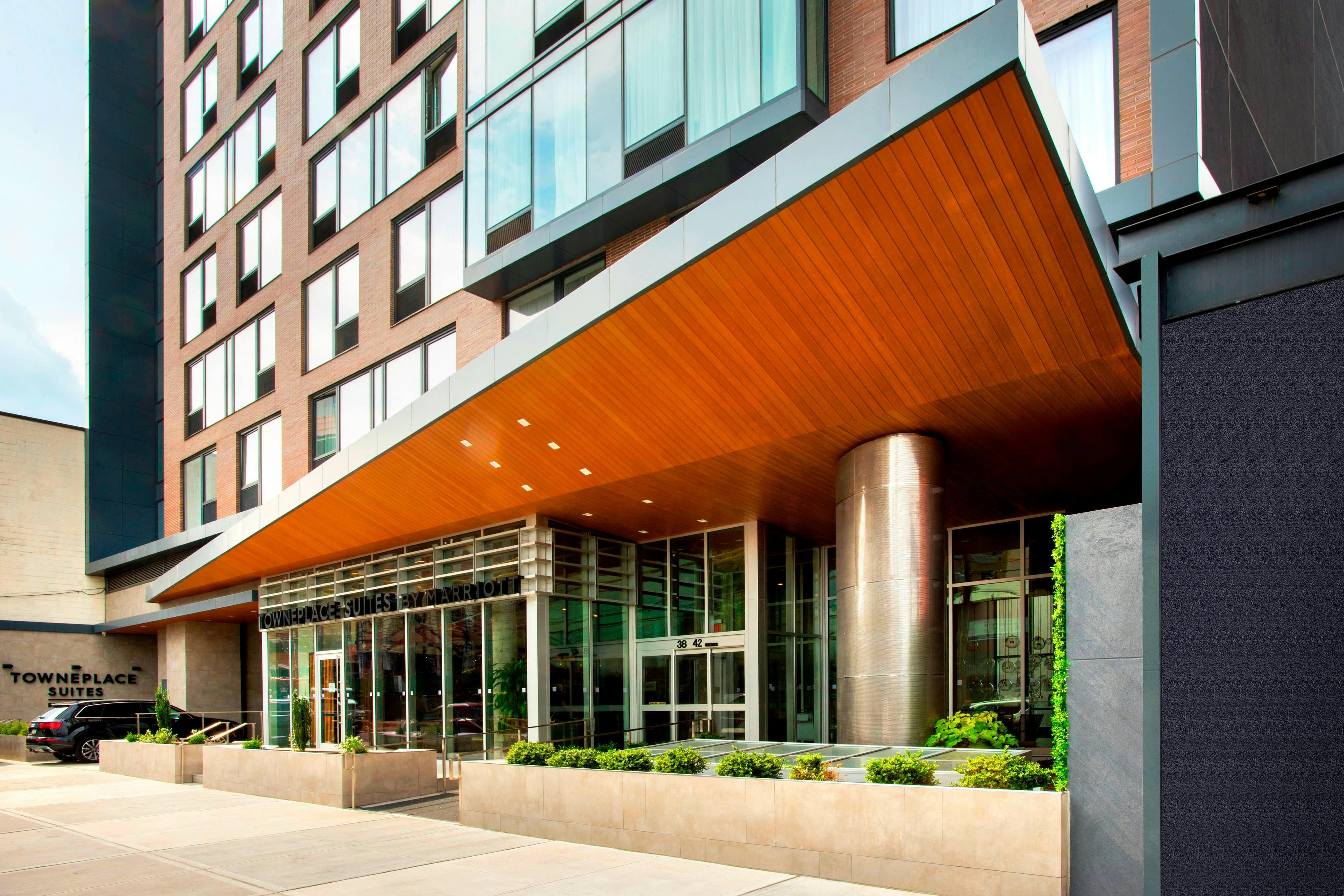 Hotel Towneplace Suites By Marriott New York Long Island City Manhattan View 1/9