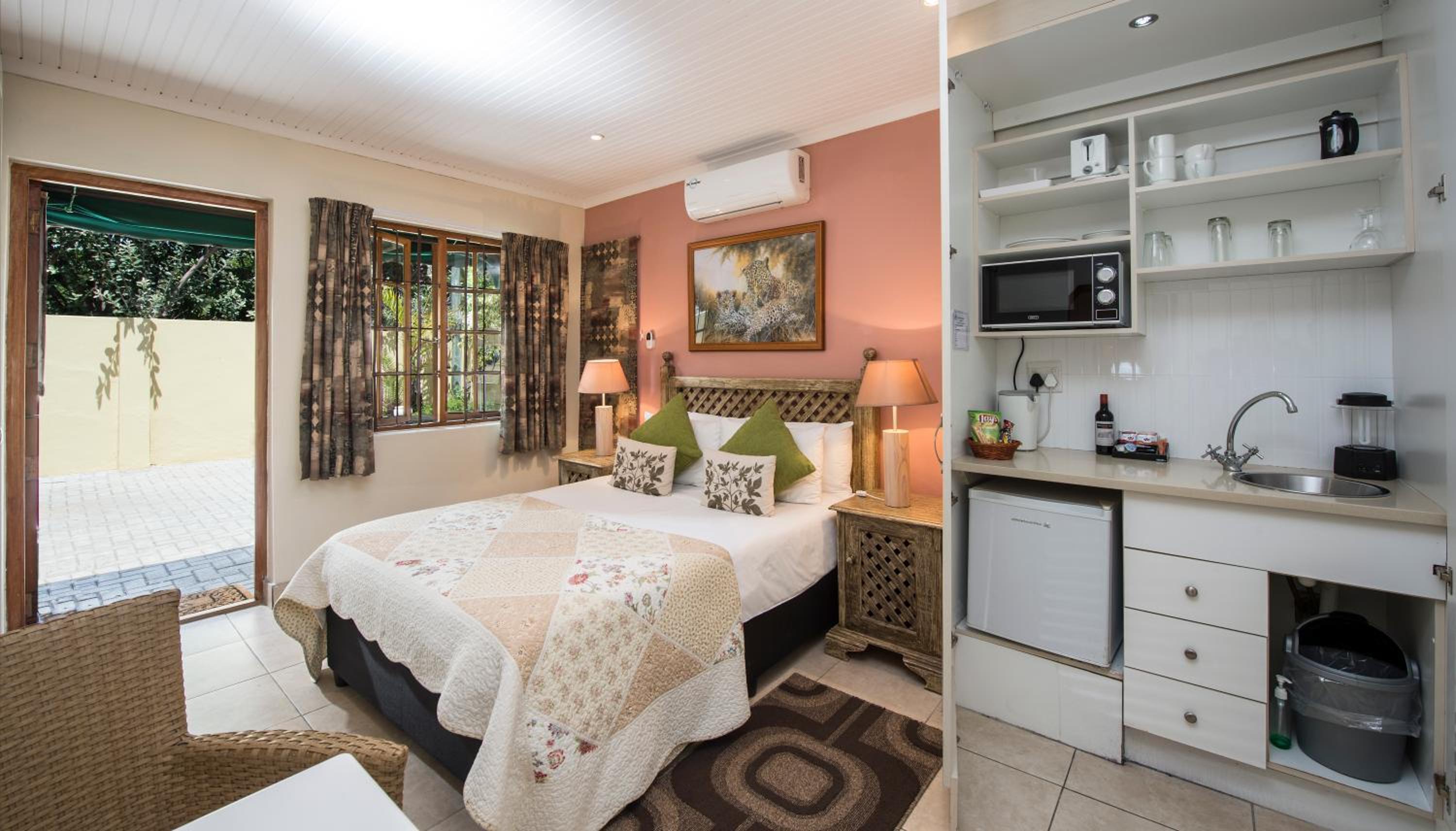Algoa Guesthouse (Summerstrand) 11/58