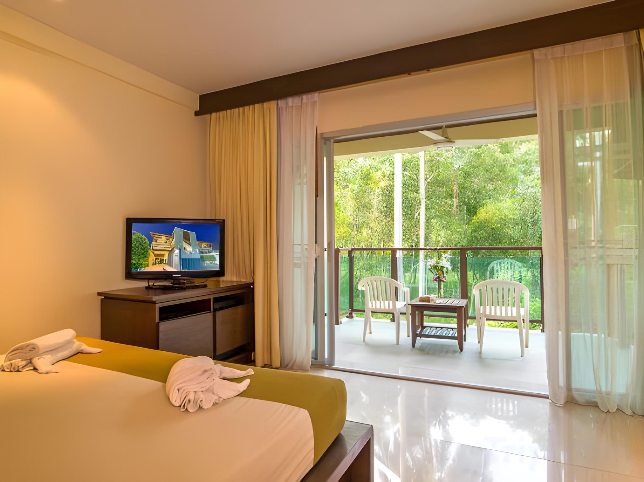 Deluxe, Double Bed, Jungle View