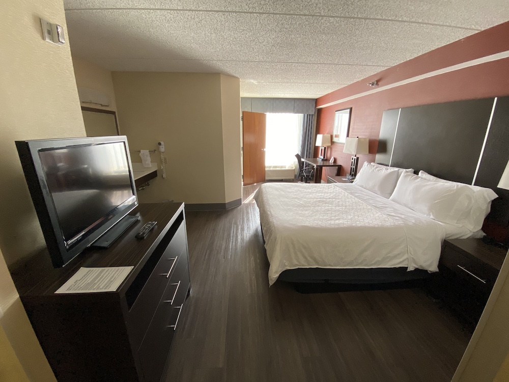 Atwell Suites Austin Airport, an IHG Hotel 14/72