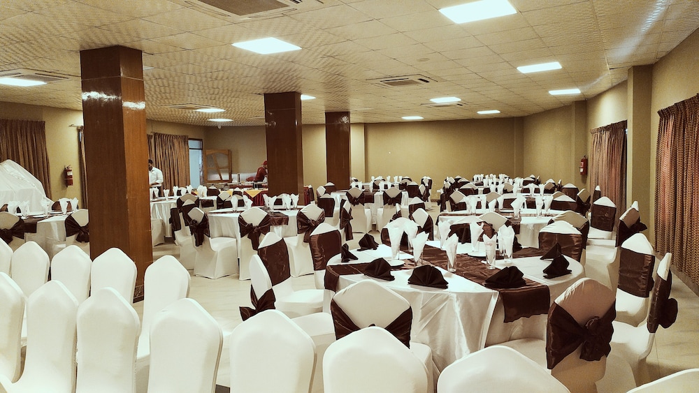 Hotel Kollol By J & Z Group 39/54
