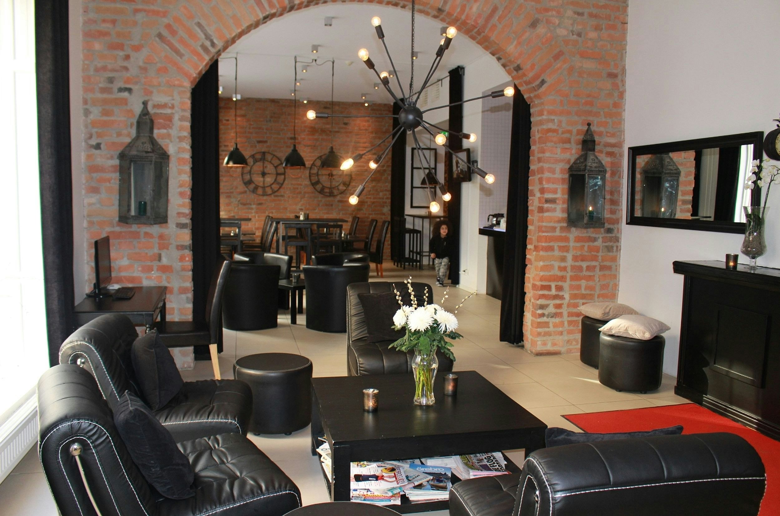 Hotell Hjalmar 6/9