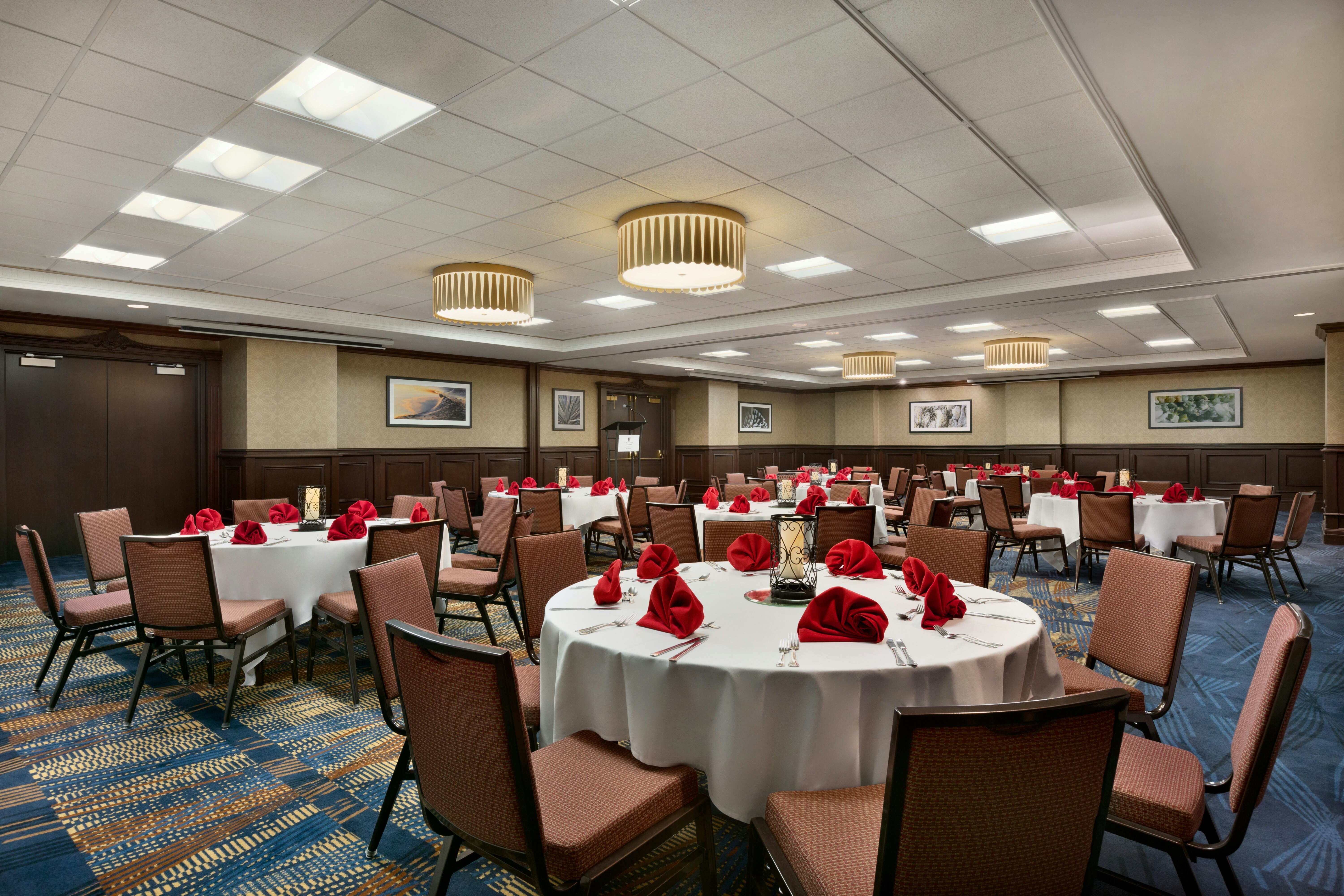 The Signature Suites 62/67