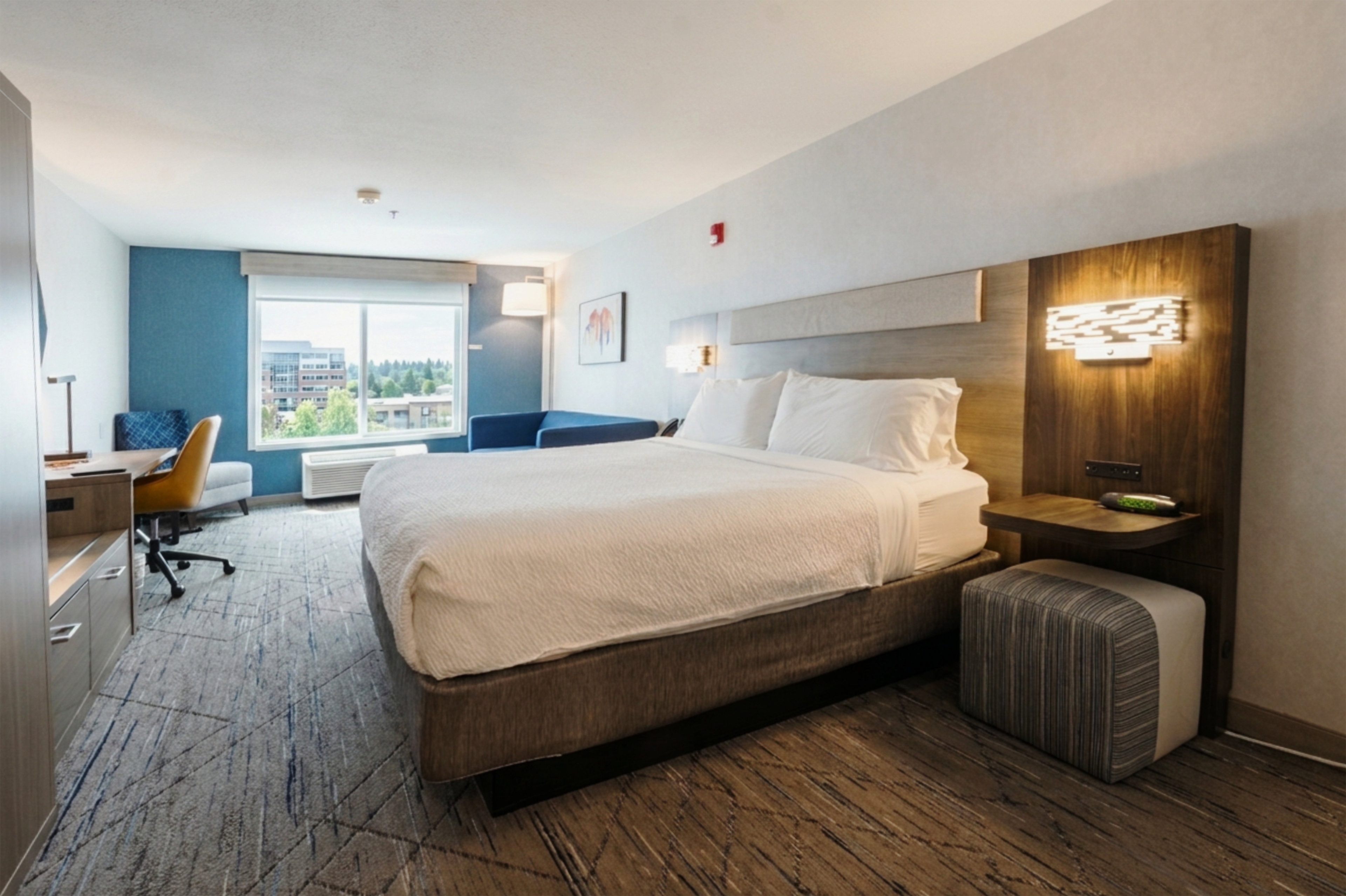 Holiday Inn Express Bothell 11/50