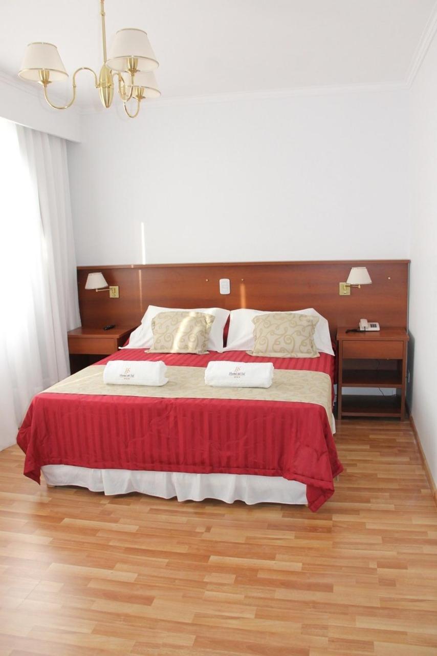 Hostal Del Sol 20/55