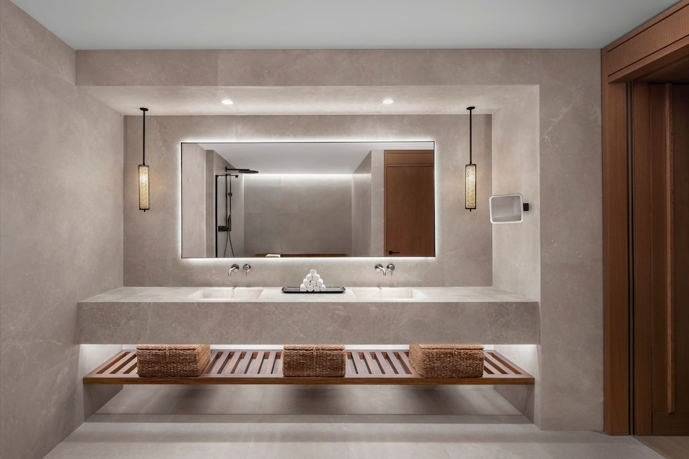 The Ritz Carlton Istanbul 7/50