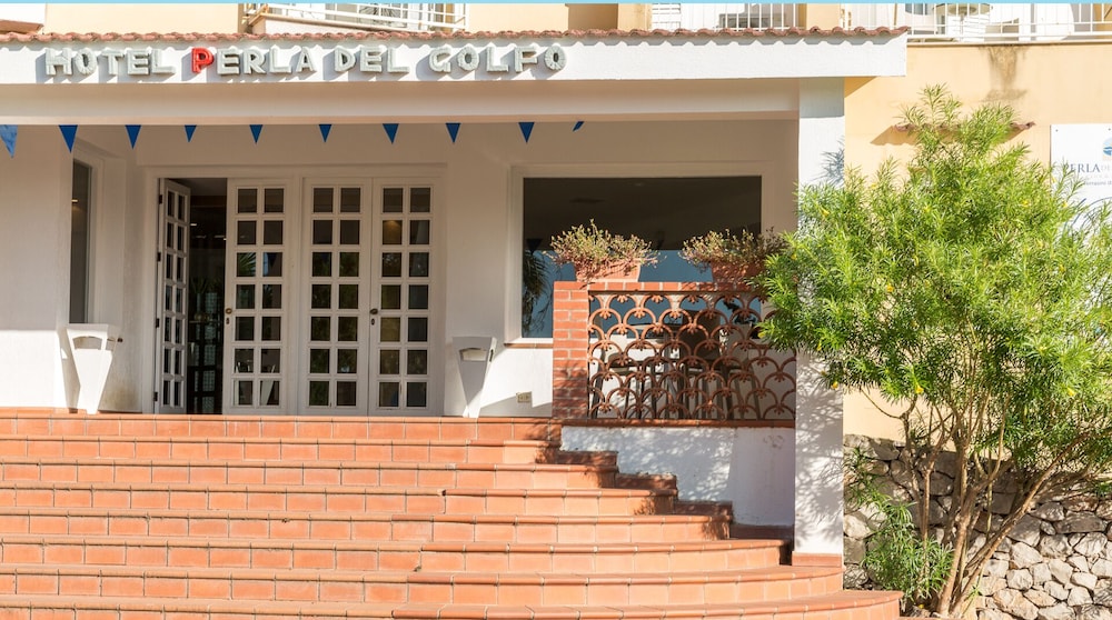 Hotel Perla Del Golfo 2/70