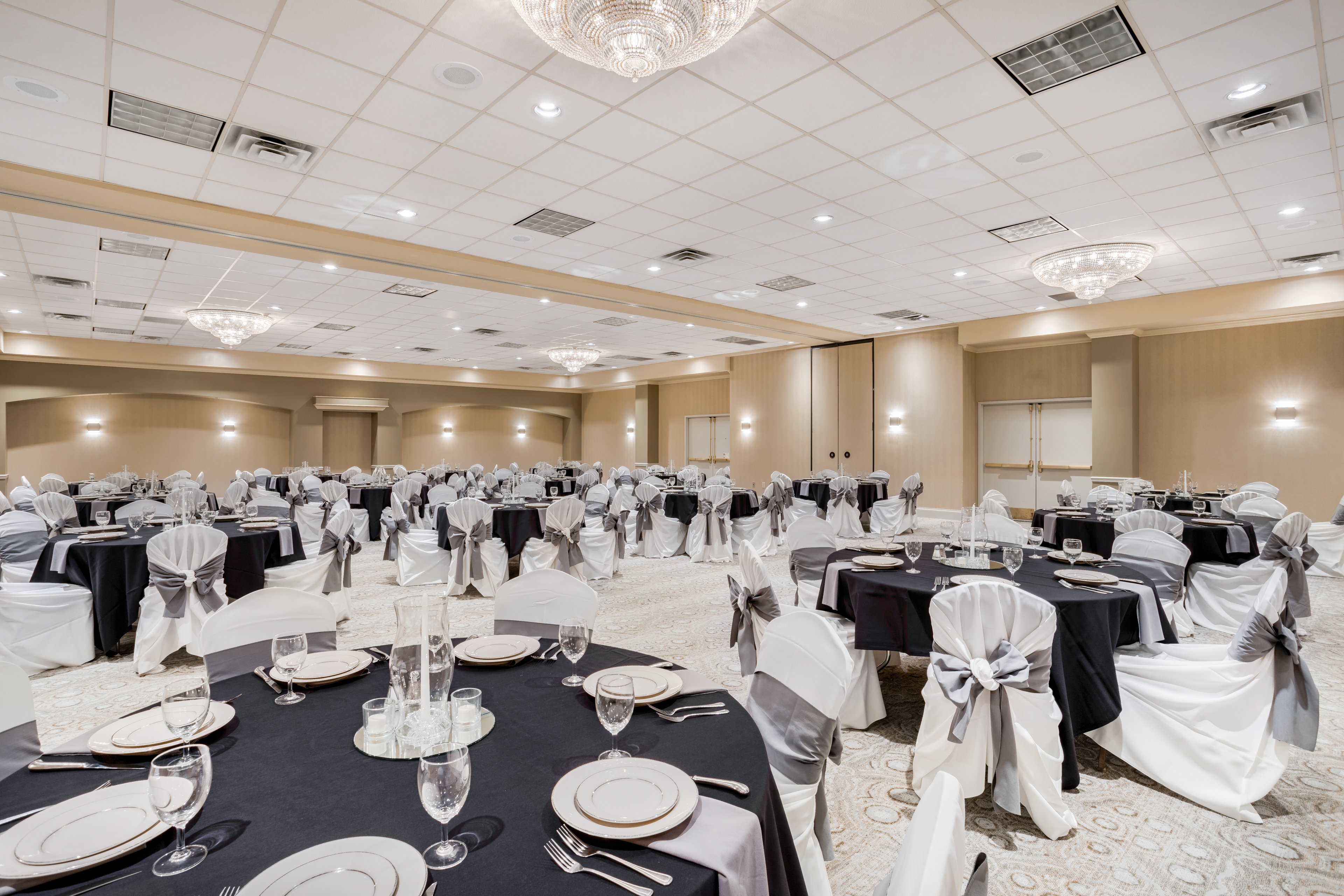 Holiday Inn Lafayette-City Centre 43/47