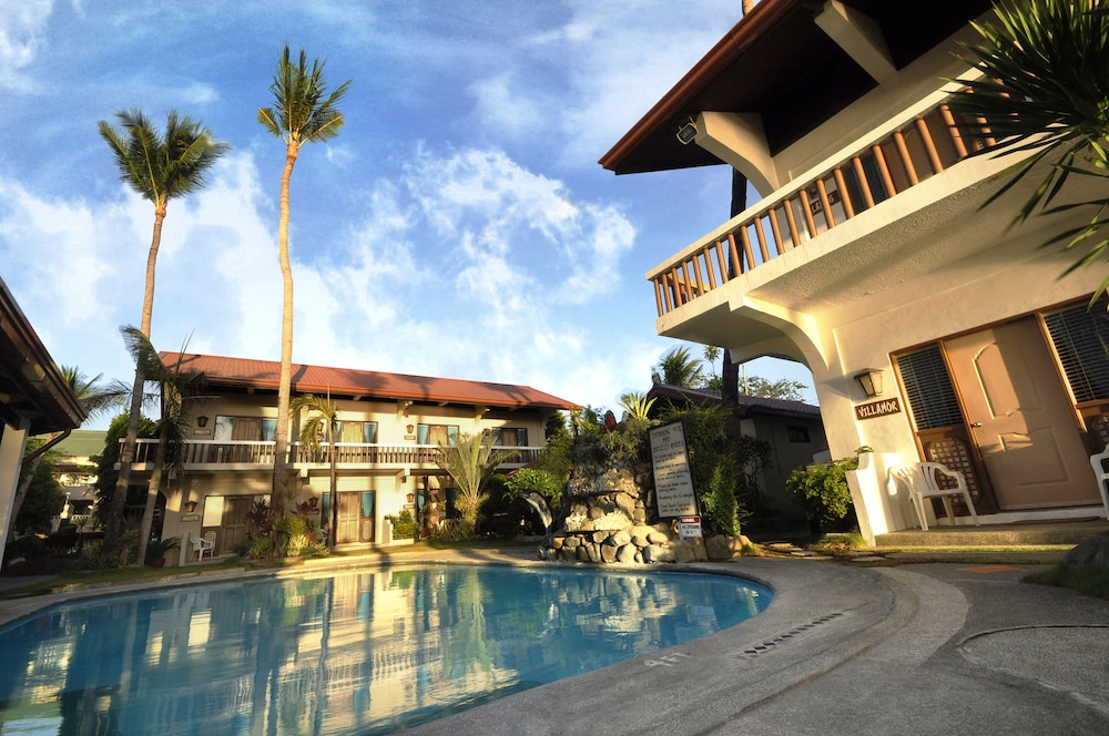 The Coral Beach Club 3/50