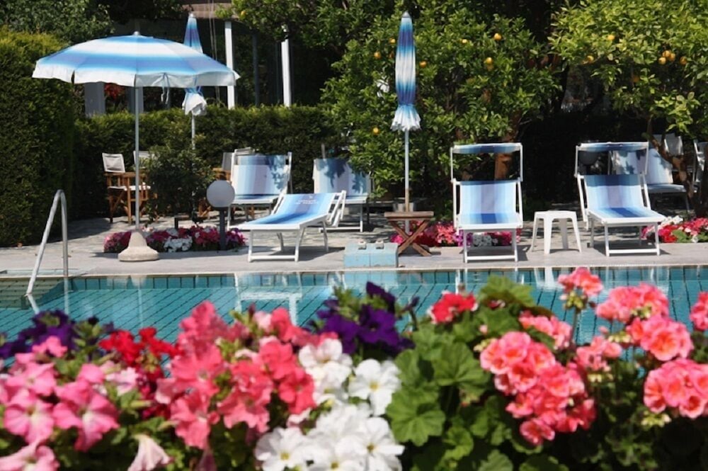 Hotel Villa Tre Sorelle 44/50