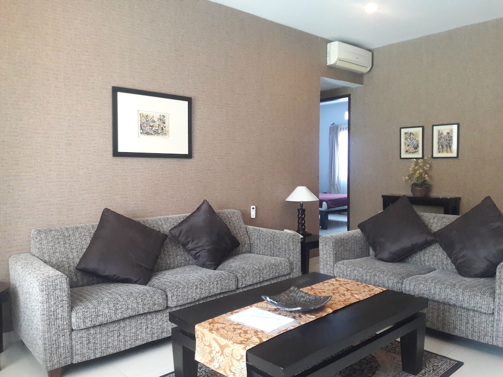 The Radiant Hotel Spa 30/50