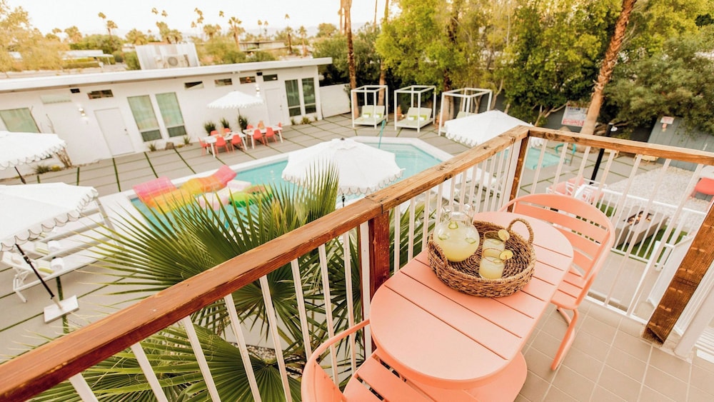 The Wesley Palm Springs 57/75
