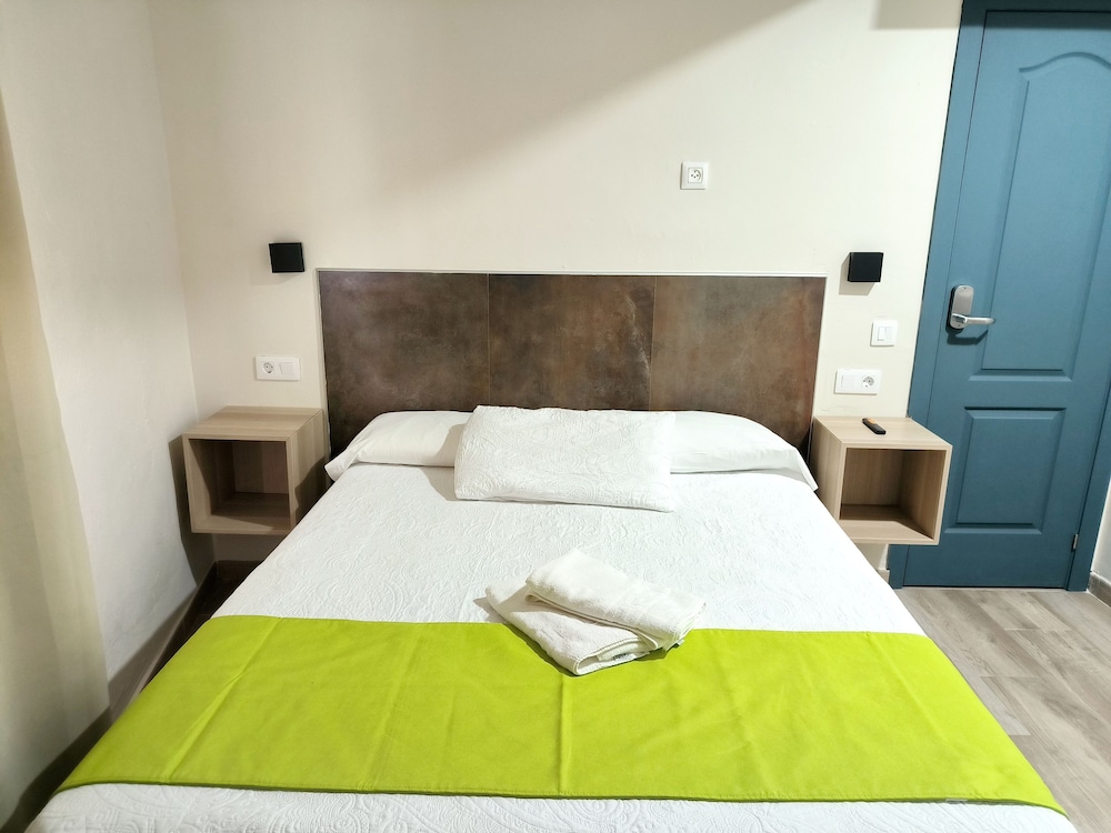 Tower, Double Bed, Private Bathroom