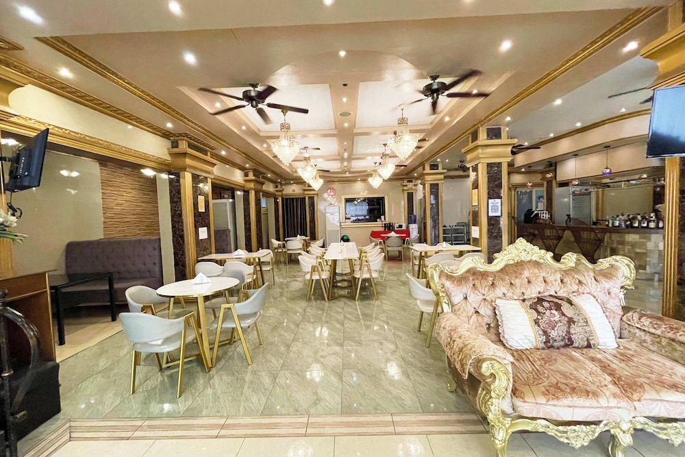 Clark Imperial Hotel 74/89