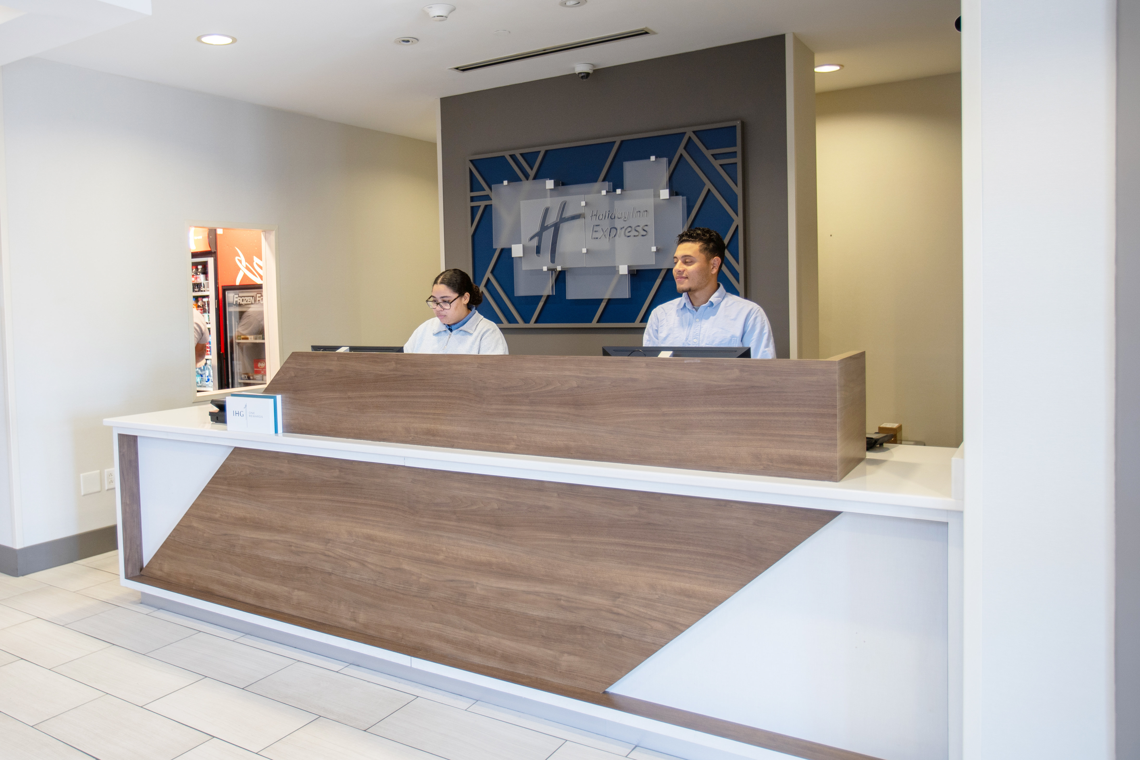 Holiday Inn Express Pembroke 7/50