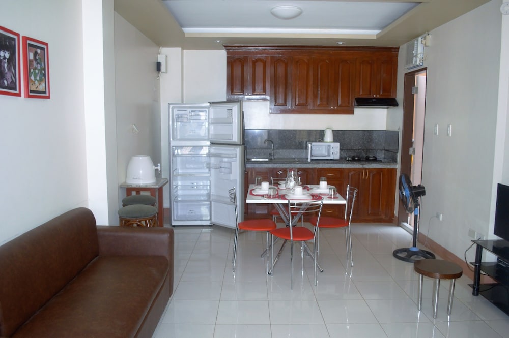 Manora Apartments And Guest House 12/66