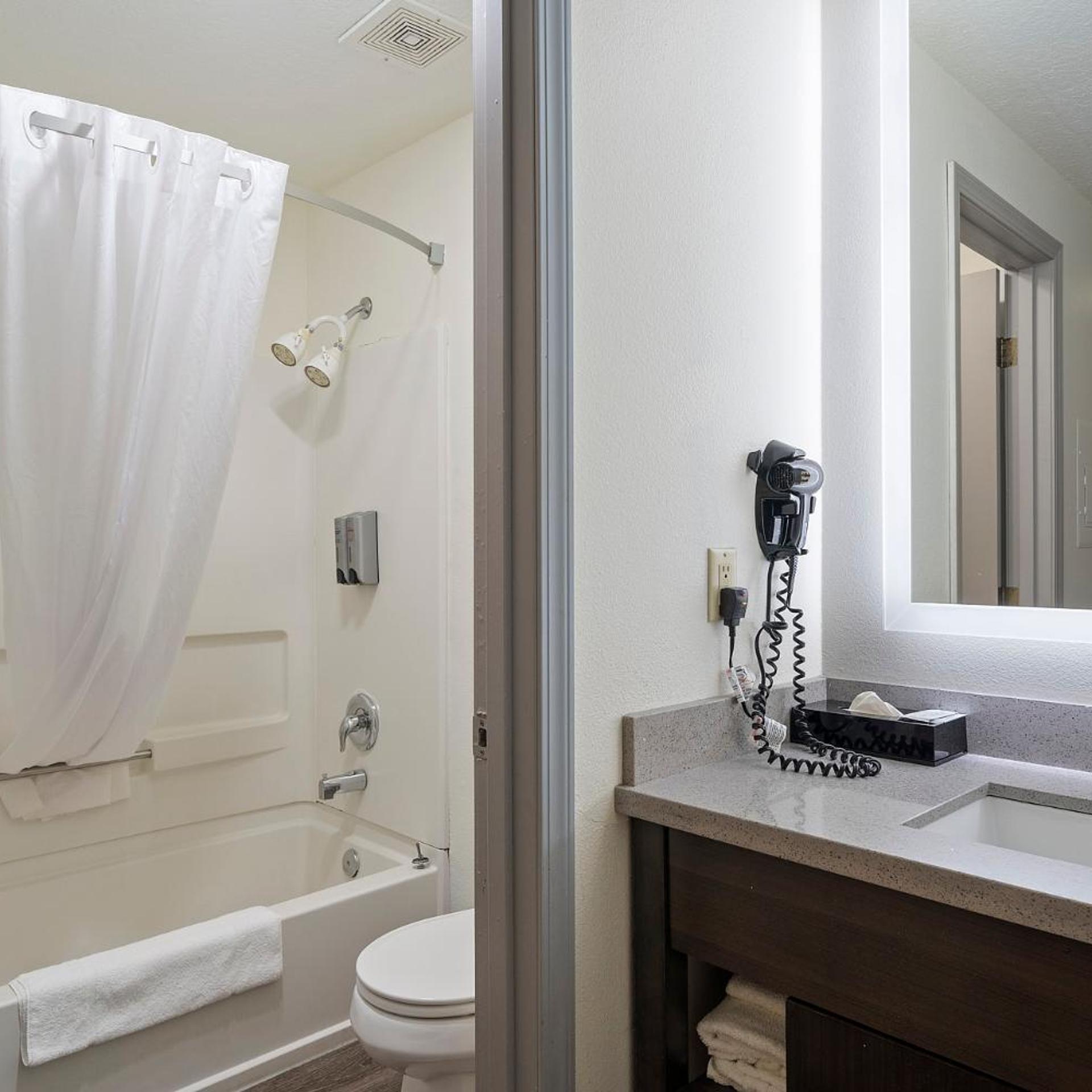 Cedars Ocean View Inn 30/35
