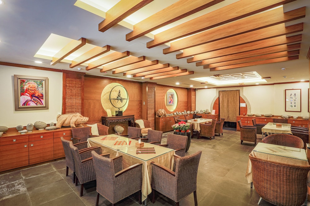 Sunrise Hot Spring Hotel 34/50