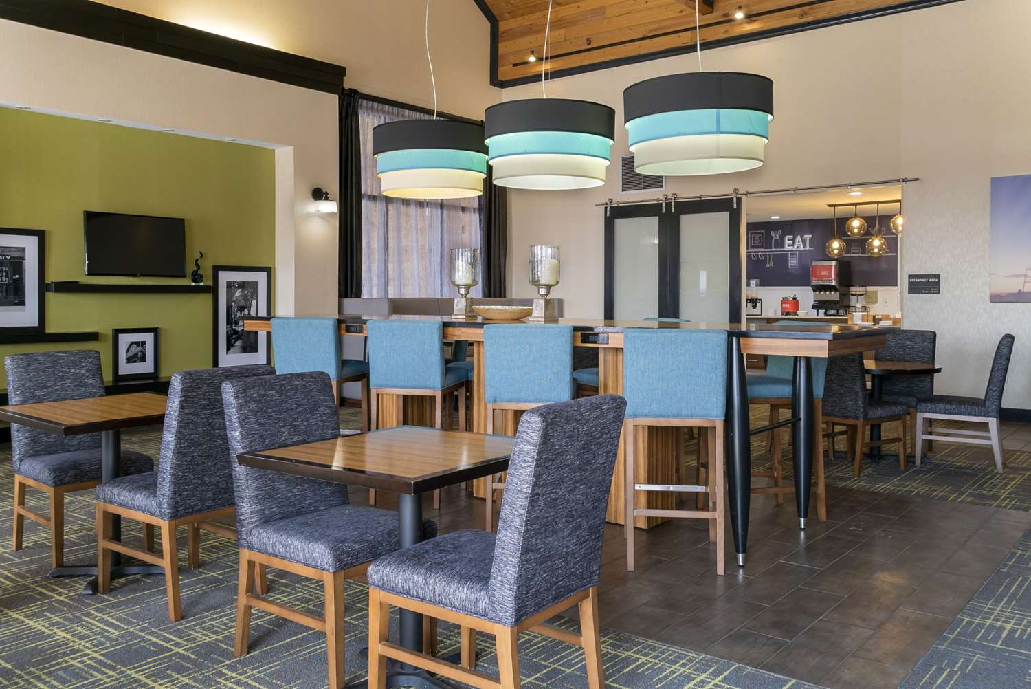 Comfort Inn & Suites Toledo North 26/30