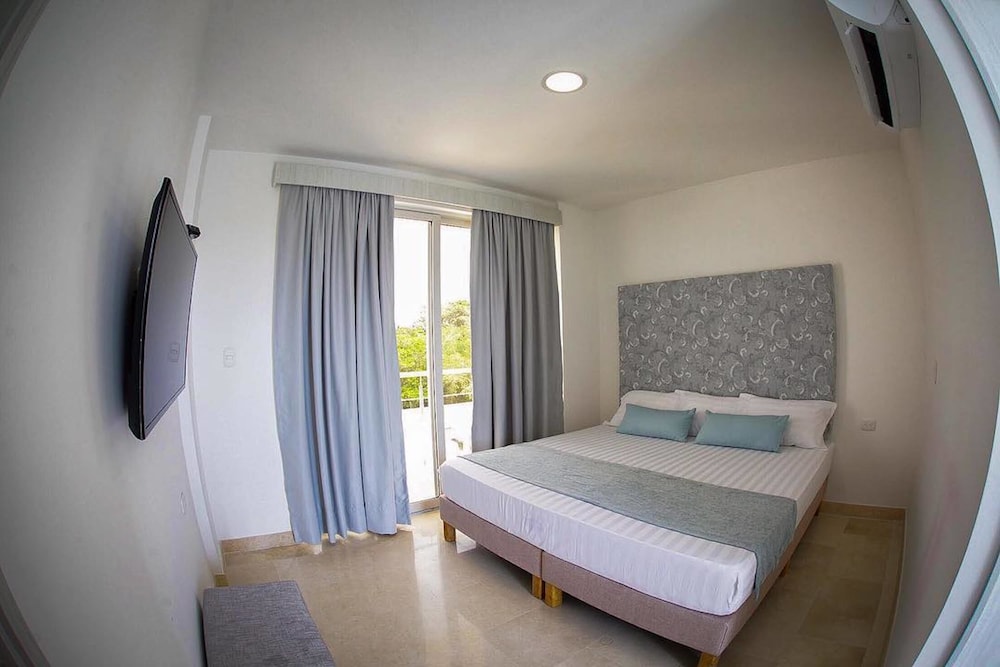 Hotel Loa 12/58