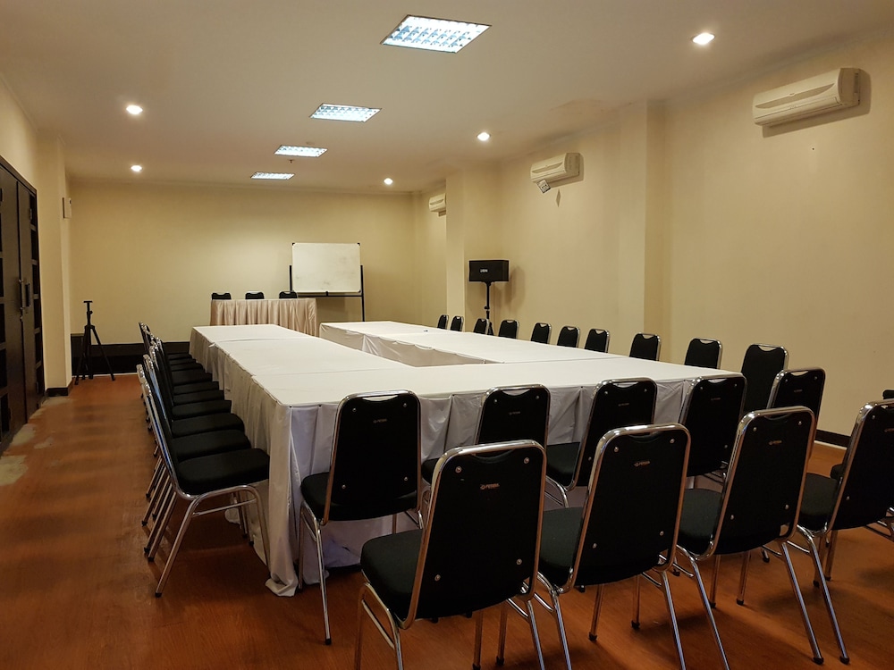 N1 Hotel Tanah Abang 18/36