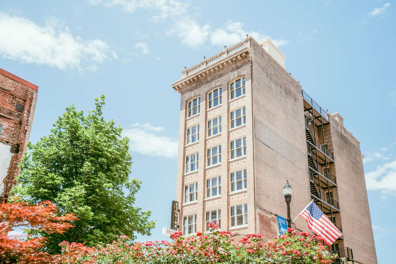The Esquire Hotel Downtown Gastonia, an Ascend Collection Hotel 2/16