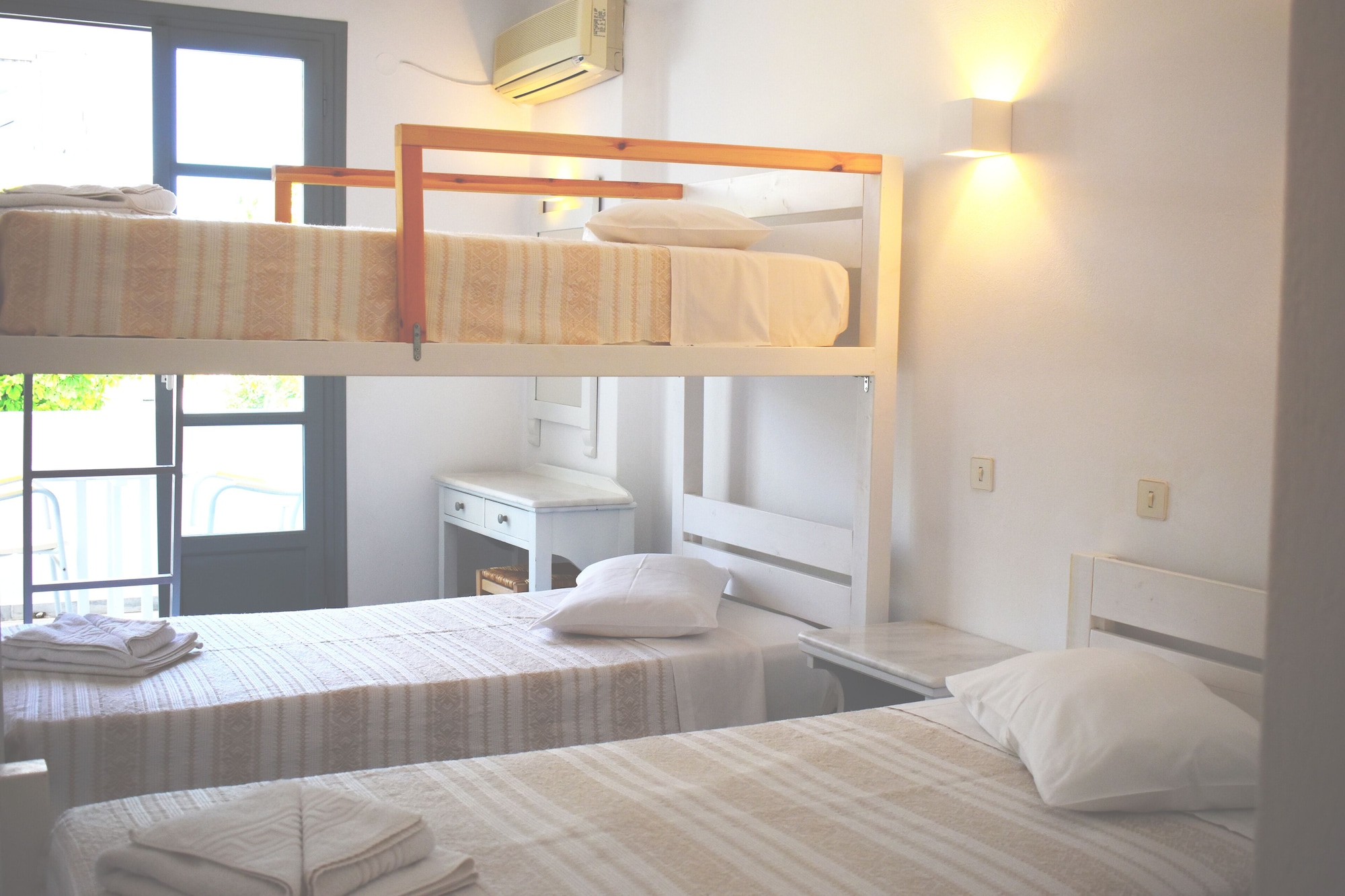 Classic, Triple, 3 Beds