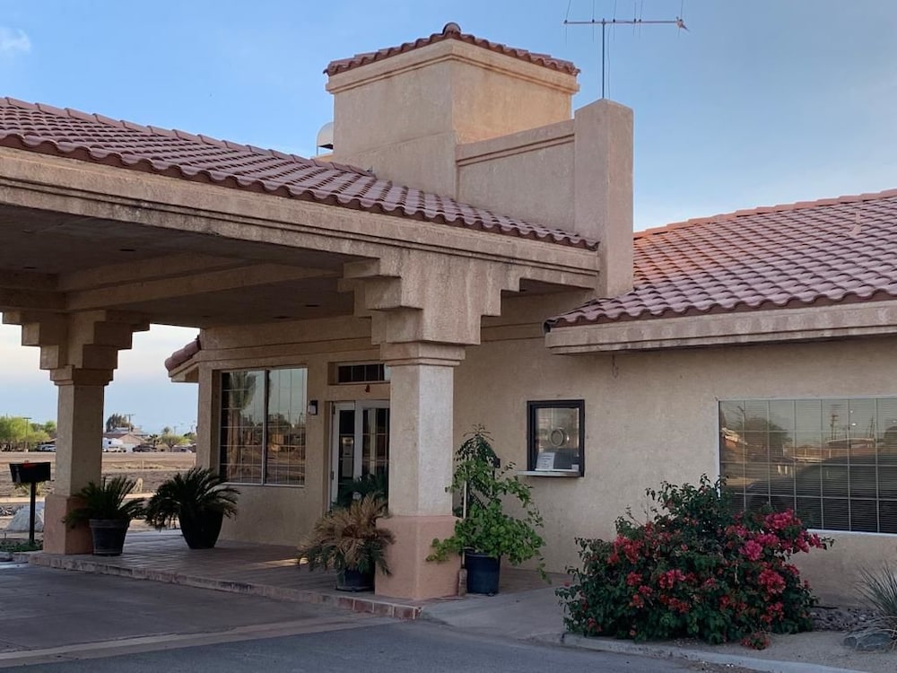 Calipatria Inn and Suites 16/22