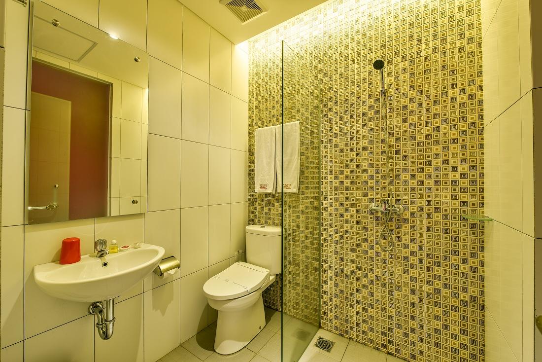 Cherry Homes Express Hotel 20/21