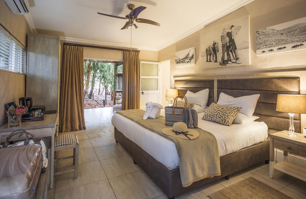 Aquila Private Game Reserve 25/65