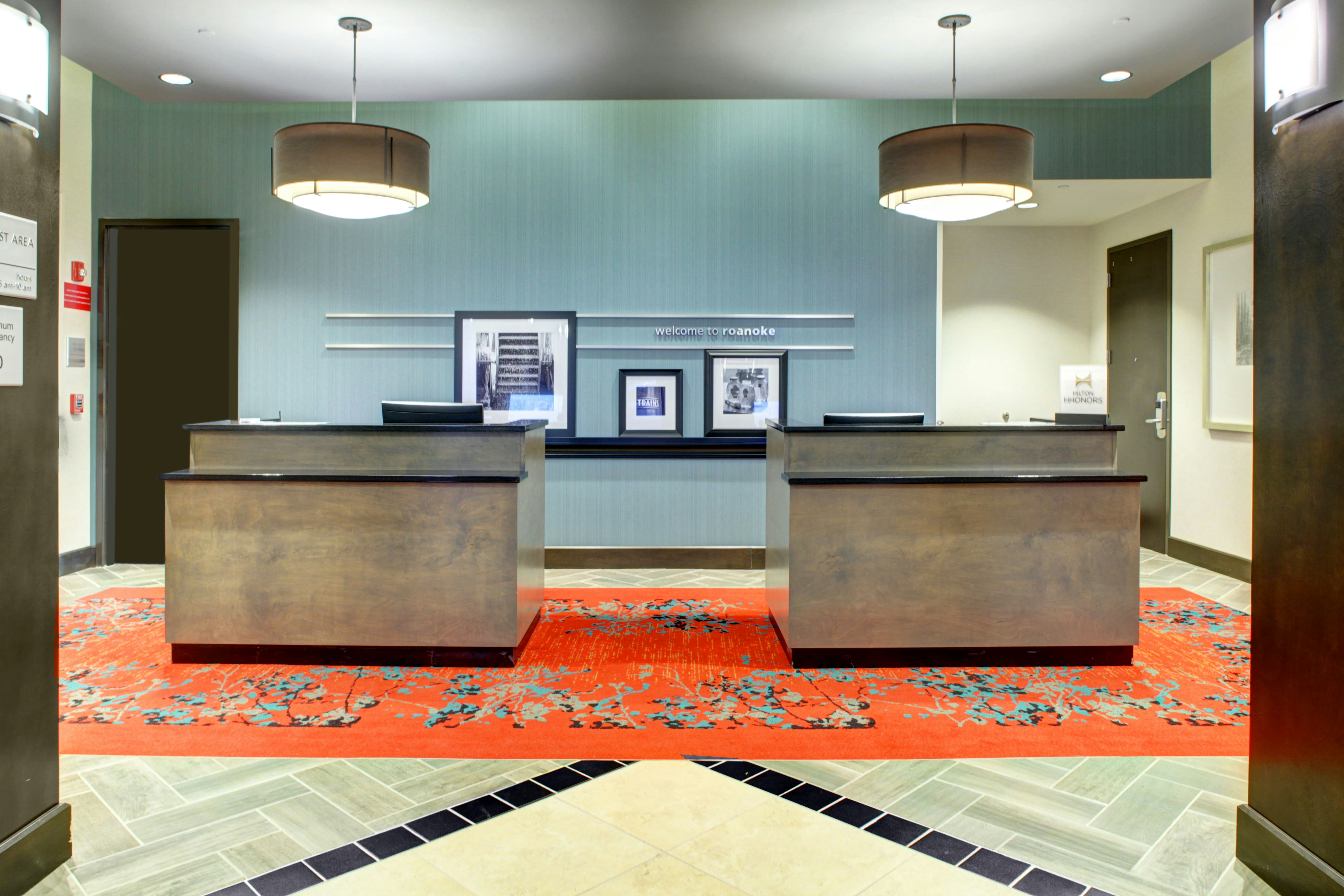 Hampton Inn And Suites Roanoke-Downtown 12/75
