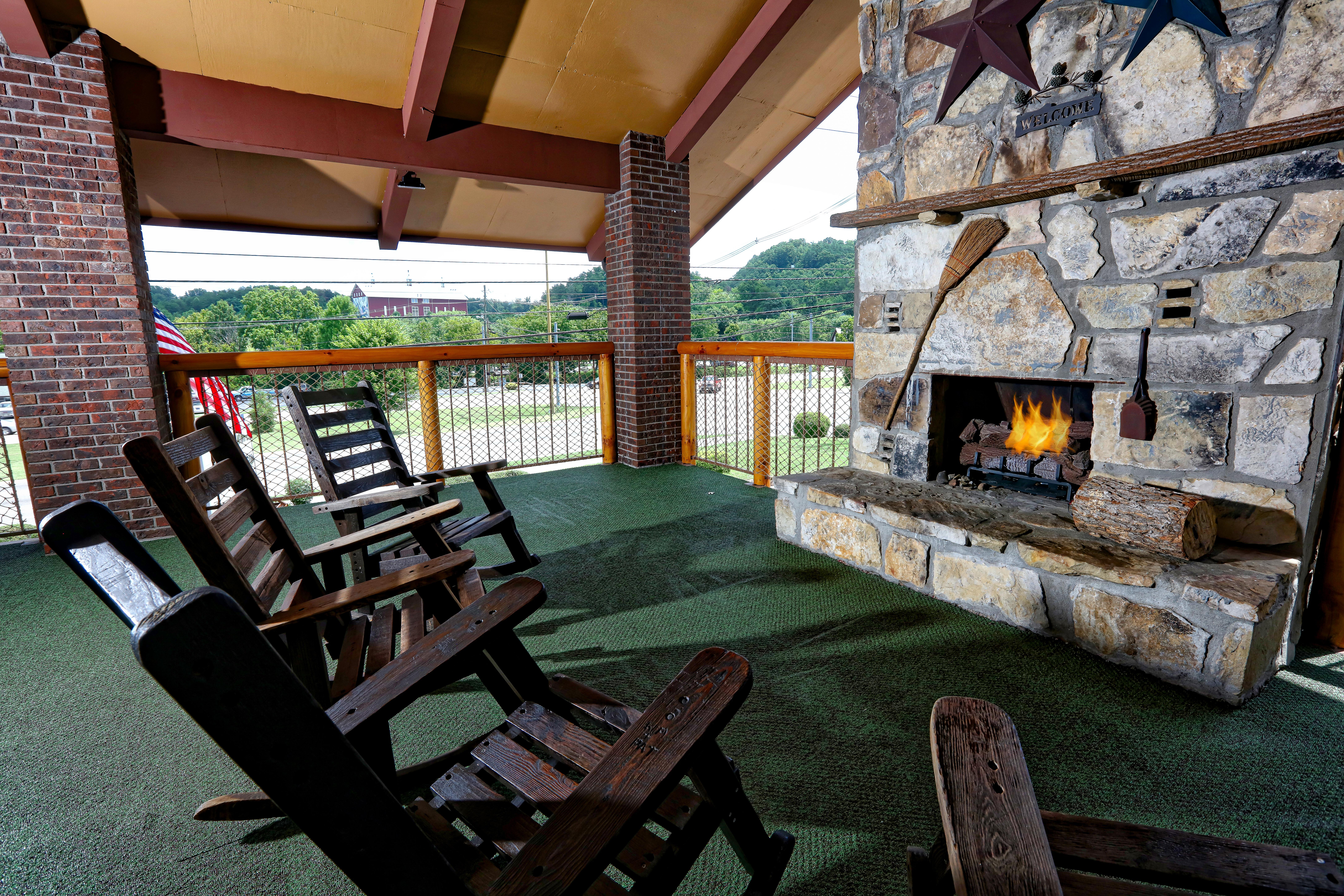 Wild Bear Inn 25/41