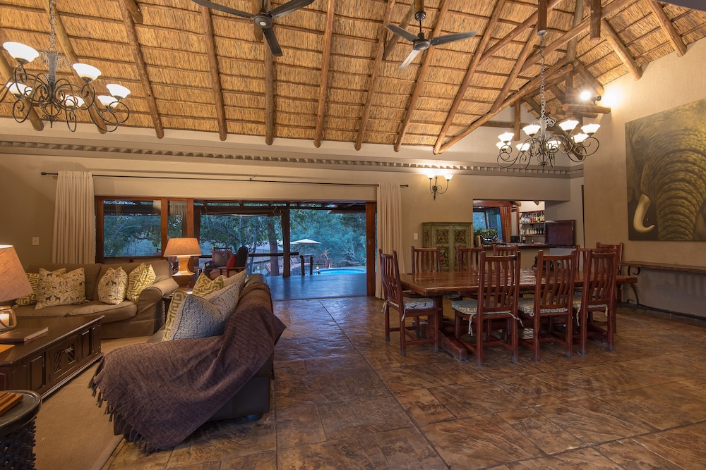 Waterbuck Game Lodge - All Inclusive 21/50