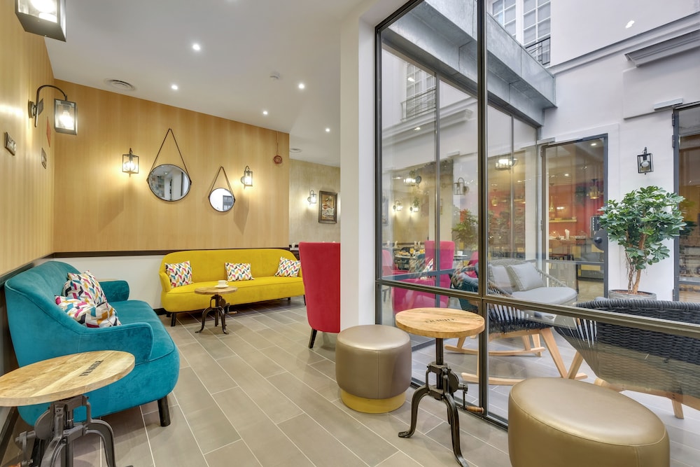 Hotel Lucien & Marinette 30/46